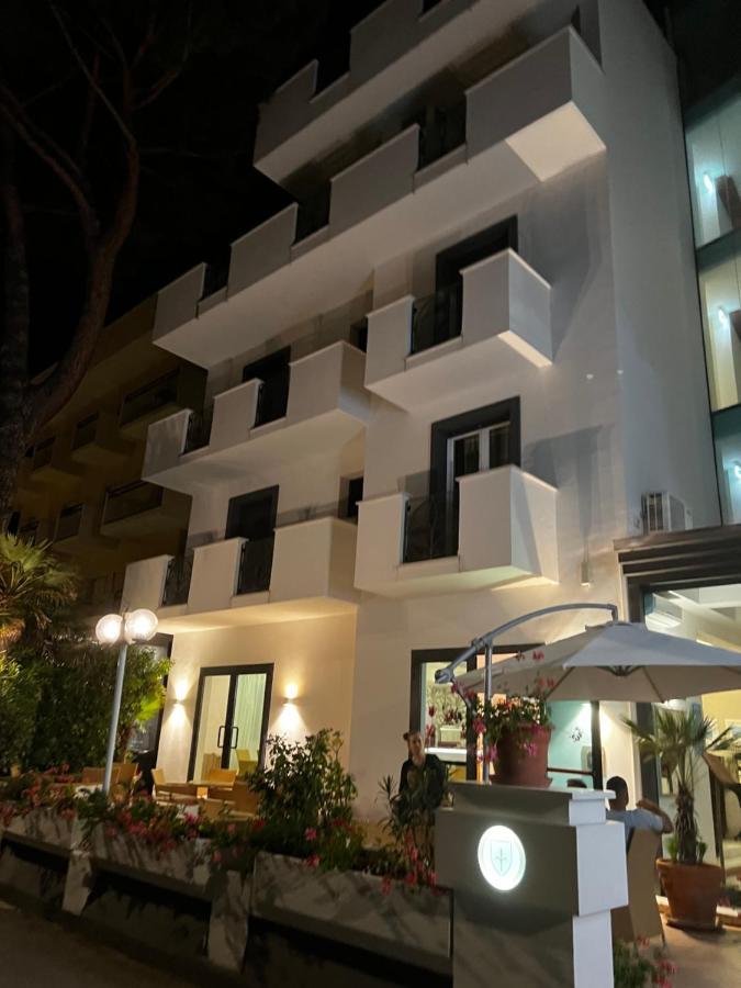 Hotel Trieste Riccione Exteriör bild
